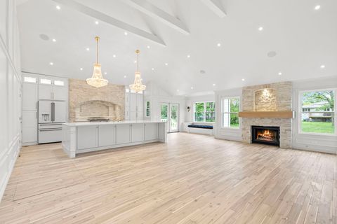 Tiny photo for 1004 Golden Avenue, Woodstock, IL 60098 (MLS # 12412357)