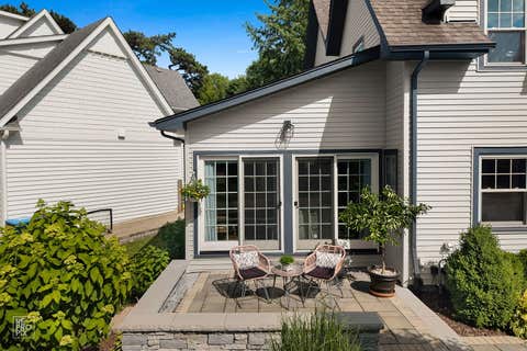 Tiny photo for 353 Western Avenue, Clarendon Hills, IL 60514 (MLS # 12726918)