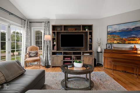 Tiny photo for 353 Western Avenue, Clarendon Hills, IL 60514 (MLS # 12726918)