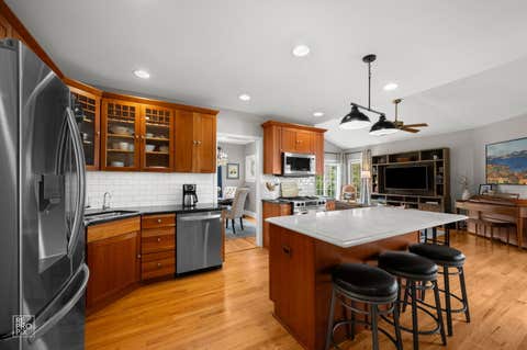 Tiny photo for 353 Western Avenue, Clarendon Hills, IL 60514 (MLS # 12726918)