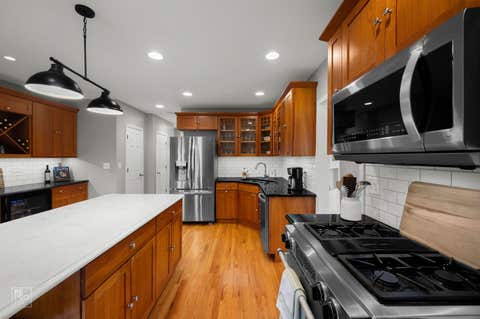 Tiny photo for 353 Western Avenue, Clarendon Hills, IL 60514 (MLS # 12726918)