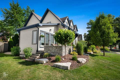 Tiny photo for 353 Western Avenue, Clarendon Hills, IL 60514 (MLS # 12726918)