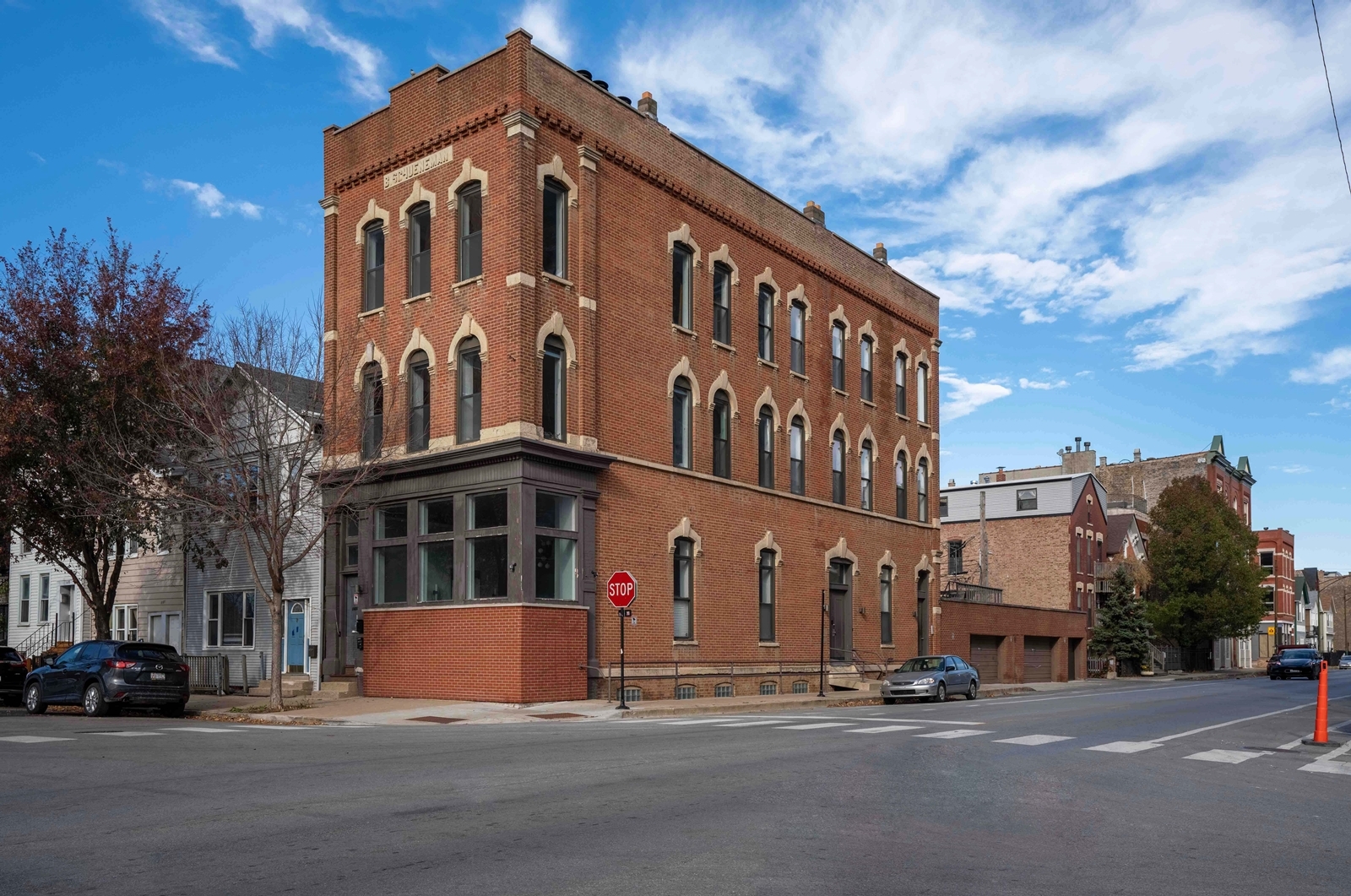 1400 W Chestnut Street 1