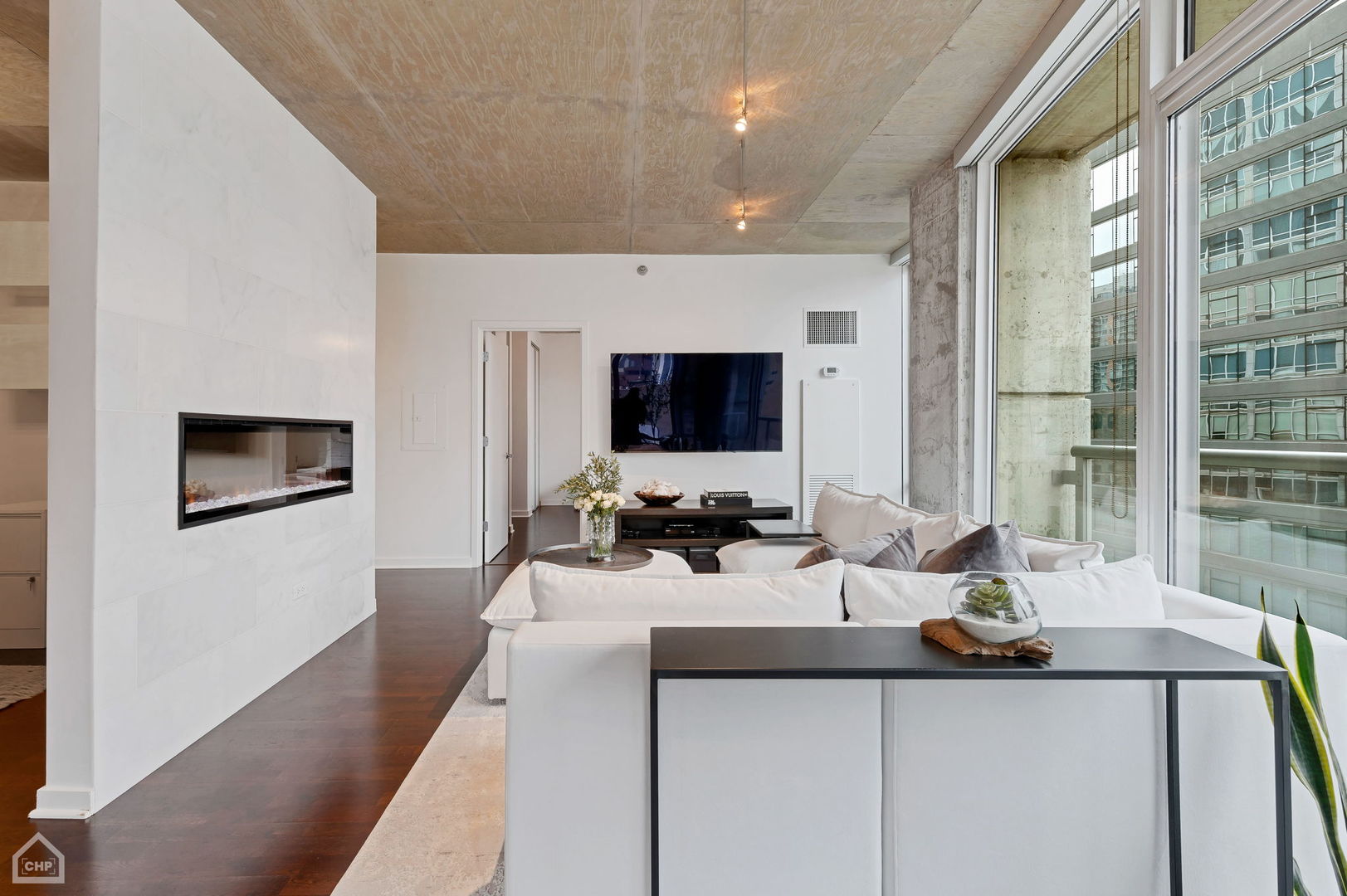611 S Wells Street 904