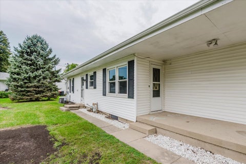 Tiny photo for 115 E 7th Street, Gridley, IL 61744 (MLS # 12765145)
