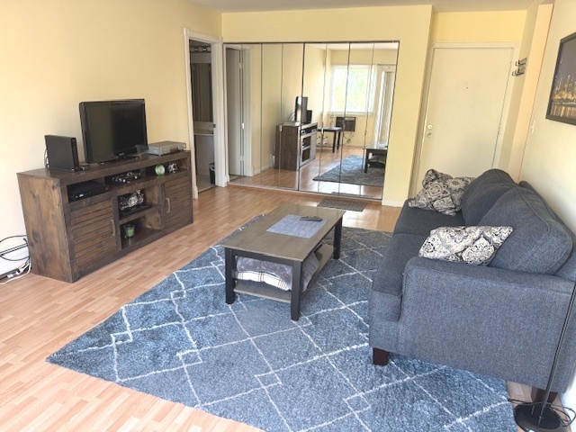 1810 Hemlock Place 304