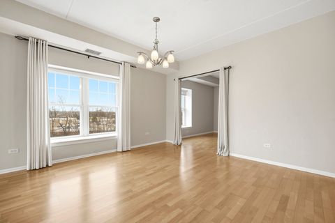 Tiny photo for 410 W Mahogany Court #509, Palatine, IL 60067 (MLS # 12589458)