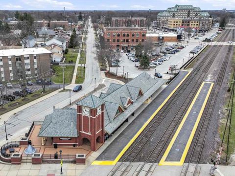 Tiny photo for 410 W Mahogany Court #509, Palatine, IL 60067 (MLS # 12589458)