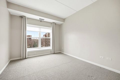 Tiny photo for 410 W Mahogany Court #509, Palatine, IL 60067 (MLS # 12589458)