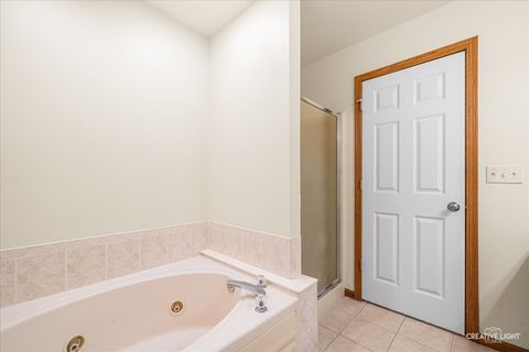 Tiny photo for 714 E Knights Road, Sandwich, IL 60548 (MLS # 12649266)