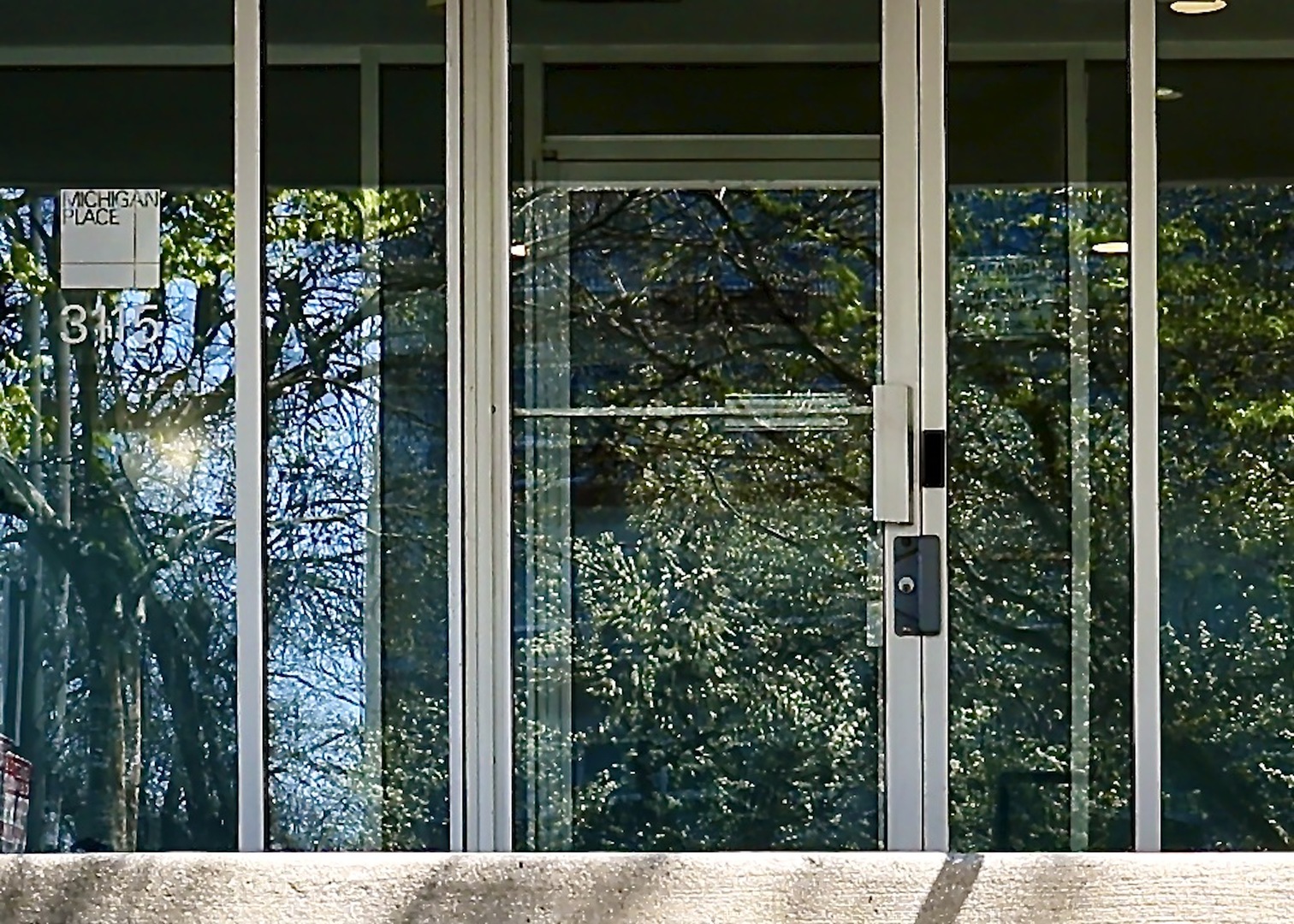 3115 S Michigan Avenue 504