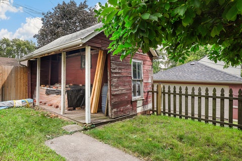 Tiny photo for 13157 Greenwood Avenue, Blue Island, IL 60406 (MLS # 12741406)