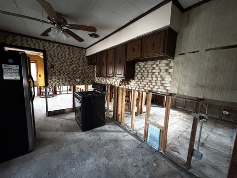 Tiny photo for 10100 S Saint Lawrence Avenue, Chicago, IL 60628 (MLS # 12618101)