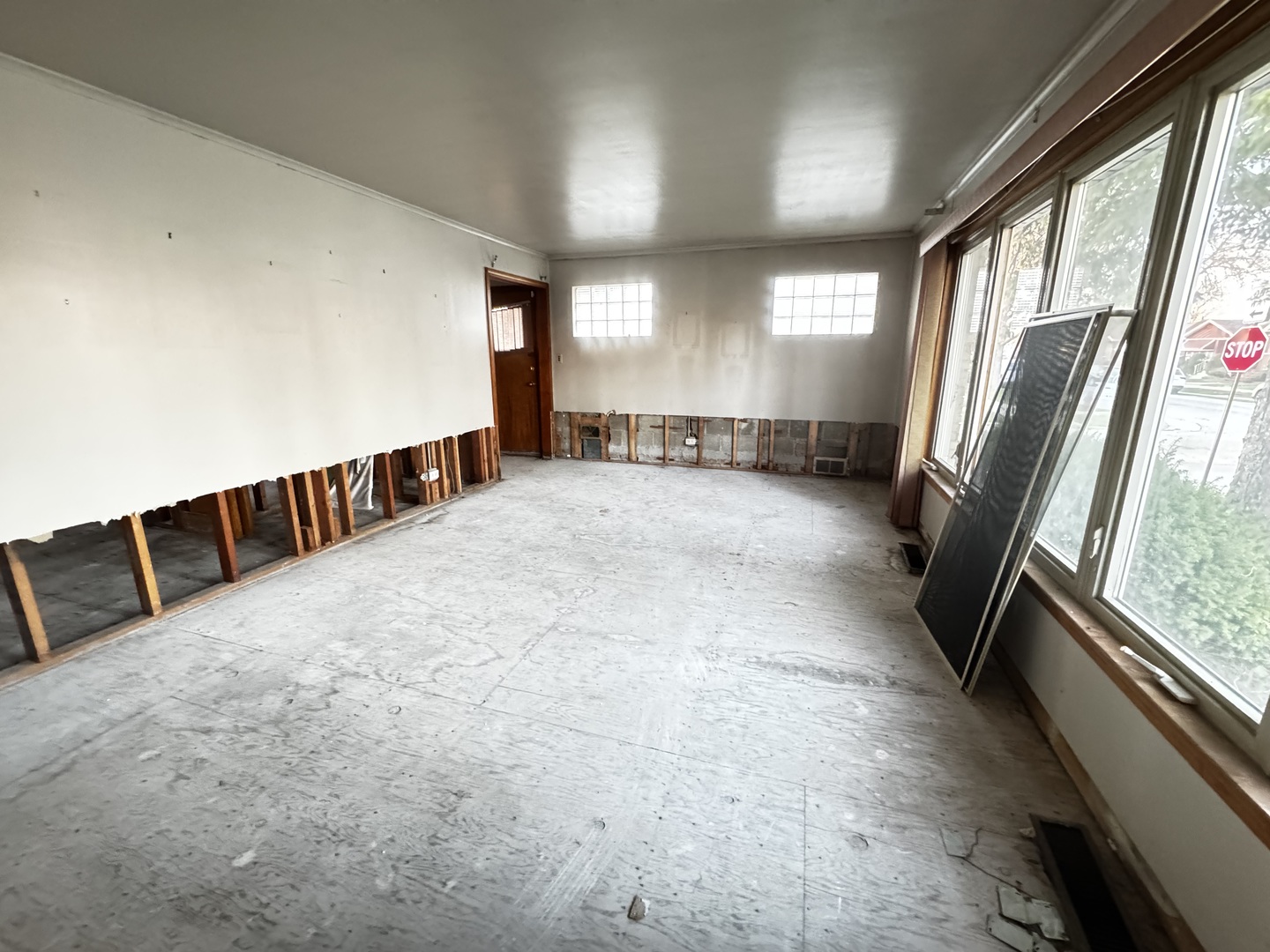 10100 S Saint Lawrence Avenue