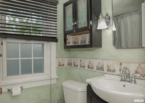 Tiny photo for 421 10TH Street #A, Silvis, IL 61282 (MLS # QC4267487)