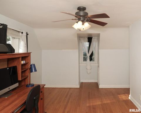 Tiny photo for 421 10TH Street #A, Silvis, IL 61282 (MLS # QC4267487)