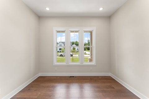 Tiny photo for 493 Stonebridge Parkway, Valparaiso, IN 46383 (MLS # 12692103)