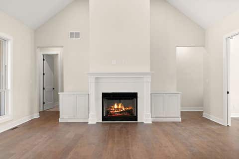 Tiny photo for 493 Stonebridge Parkway, Valparaiso, IN 46383 (MLS # 12692103)