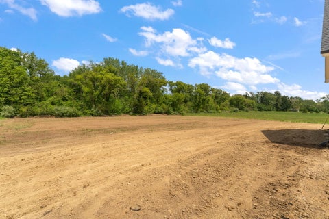 Tiny photo for 493 Stonebridge Parkway, Valparaiso, IN 46383 (MLS # 12692103)