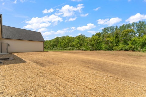 Tiny photo for 493 Stonebridge Parkway, Valparaiso, IN 46383 (MLS # 12692103)