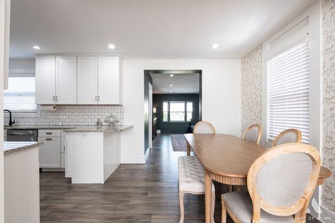 Tiny photo for 262 Lionel Road, Riverside, IL 60546 (MLS # 12584830)