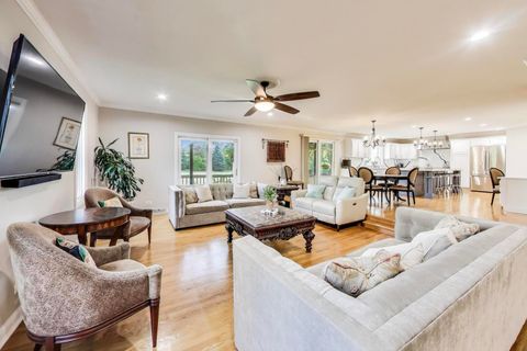 Tiny photo for 179 Sycamore Drive, Hawthorn Woods, IL 60047 (MLS # 12470326)