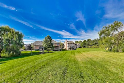 Tiny photo for 179 Sycamore Drive, Hawthorn Woods, IL 60047 (MLS # 12470326)