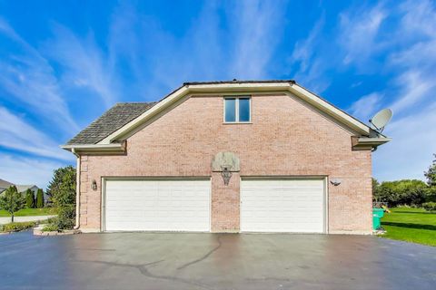 Tiny photo for 179 Sycamore Drive, Hawthorn Woods, IL 60047 (MLS # 12470326)