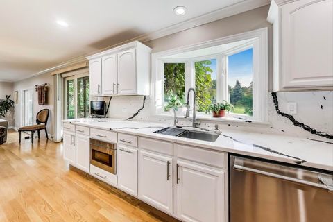 Tiny photo for 179 Sycamore Drive, Hawthorn Woods, IL 60047 (MLS # 12470326)