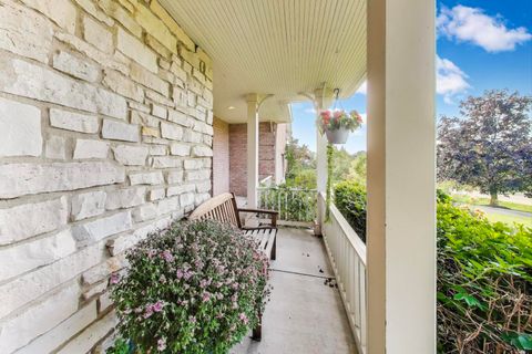 Tiny photo for 179 Sycamore Drive, Hawthorn Woods, IL 60047 (MLS # 12470326)