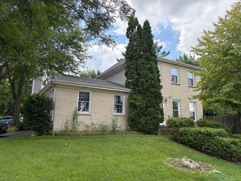 Tiny photo for 848 Birchbark Trail, Carol Stream, IL 60188 (MLS # 12452336)
