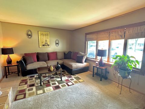 Tiny photo for 3109 190th Street, Lansing, IL 60438 (MLS # 12486806)