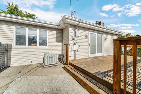 Tiny photo for 3109 190th Street, Lansing, IL 60438 (MLS # 12486806)