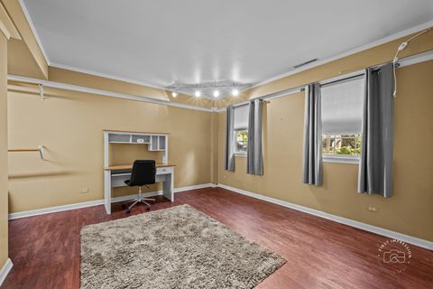 Tiny photo for 1202 Fox Hill Lane, North Aurora, IL 60542 (MLS # 12544971)