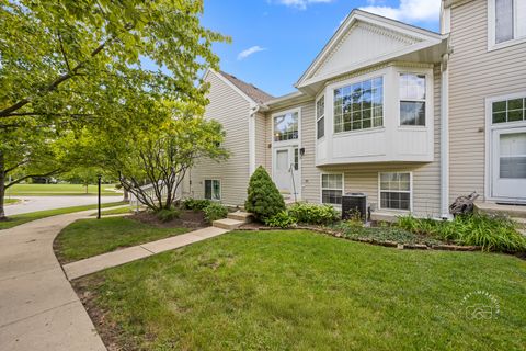 Photo of 1202 Fox Hill Lane, North Aurora, IL 60542 (MLS # 12544971)