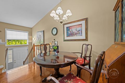 Tiny photo for 1202 Fox Hill Lane, North Aurora, IL 60542 (MLS # 12544971)