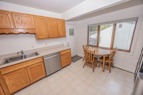 Tiny photo for 613 Westnedge Road, Joliet, IL 60435 (MLS # 12499478)