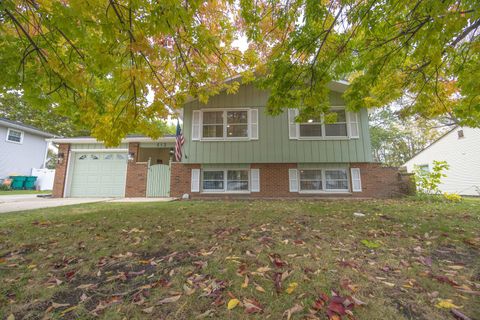 Photo of 613 Westnedge Road, Joliet, IL 60435 (MLS # 12499478) Photo of 613 Westnedge Road, Joliet, IL 60435 (MLS # 12499478)