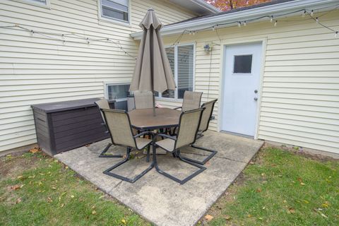 Tiny photo for 613 Westnedge Road, Joliet, IL 60435 (MLS # 12499478)
