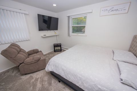 Tiny photo for 613 Westnedge Road, Joliet, IL 60435 (MLS # 12499478)