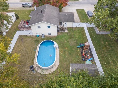 Tiny photo for 613 Westnedge Road, Joliet, IL 60435 (MLS # 12499478)
