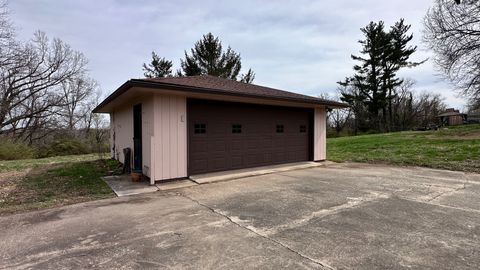 Tiny photo for 514 N Walnut Street, West Frankfort, IL 62896 (MLS # 12593682)