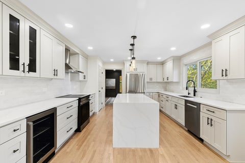 Tiny photo for 230 Deer Run, Crystal Lake, IL 60012 (MLS # 12793582)