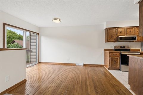 Tiny photo for 1810 Kerrybrook Court #1810, Sycamore, IL 60178 (MLS # 12673420)