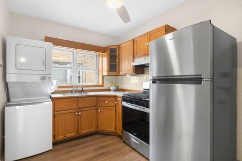 Tiny photo for 2615 W Fitch Avenue #3A, Chicago, IL 60645 (MLS # 12578782)