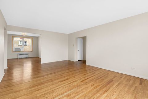 Tiny photo for 2615 W Fitch Avenue #3A, Chicago, IL 60645 (MLS # 12578782)