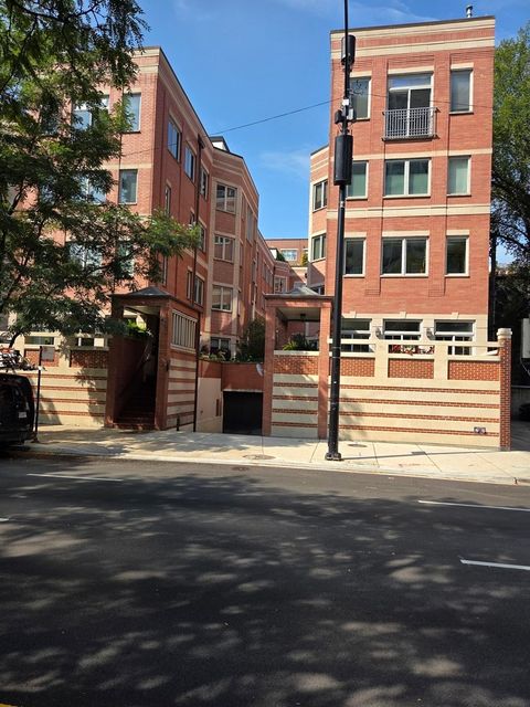 1430 N LaSalle Drive A1 Chicago IL 60610