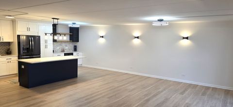 Tiny photo for 375 PLUM CREEK Drive #412, Wheeling, IL 60090 (MLS # 12604167)