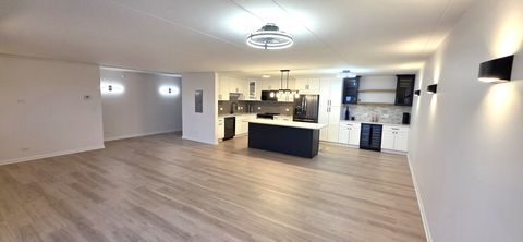 Tiny photo for 375 PLUM CREEK Drive #412, Wheeling, IL 60090 (MLS # 12604167)