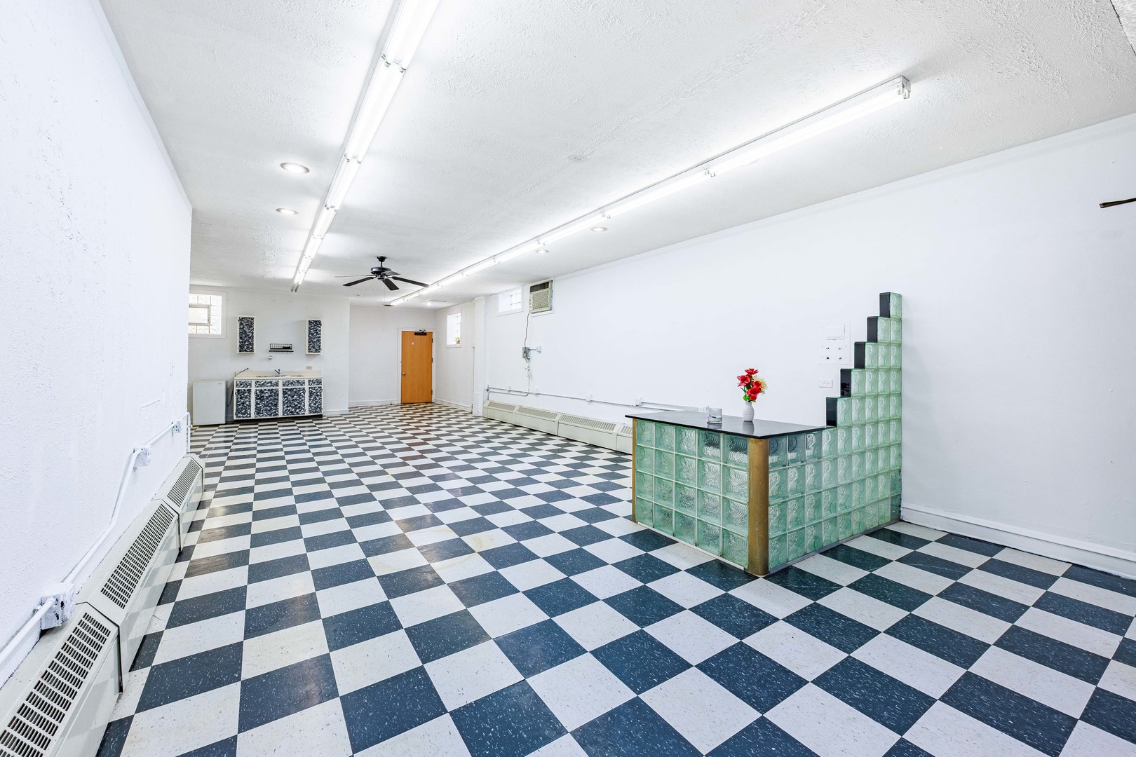 7041 W Addison Street F1